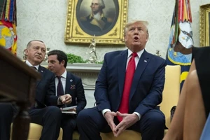 Ông Trump: 'Tôi không xem phiên điều tra luận tội 1 phút nào'