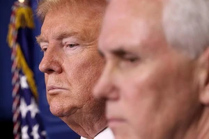 Tổng thống Trump tại cuộc họp giao ban của lực lượng đặc nhiệm chống dịch COVID-19. Ảnh: CNN