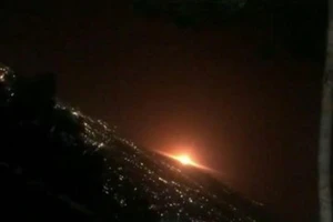 Hình ảnh vụ nổ được tài khoản Eva J. Koulouriotis đăng trên Twitter. Ảnh: 