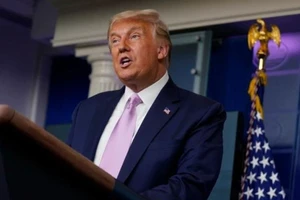 Ông Trump: Mỹ sẽ yêu cầu LHQ gia hạn trừng phạt Iran