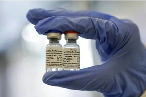 Nga thử nghiệm vaccine Sputnik V trên 40.000 người