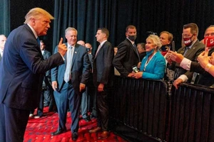 4 người nhiễm COVID-19 sau khi tham dự Đại hội đảng Cộng hòa