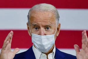 Ông Biden không bị nhiễm COVID-19, tiếp tục vận động tranh cử