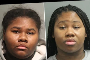 Hai chị em đâm bảo vệ 27 nhát vì bị ép đeo khẩu trang