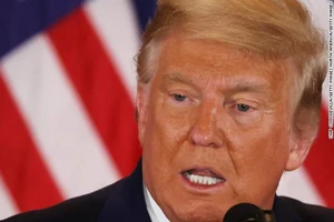 Ai sẽ giúp ông Trump nhận ra ông đã thua cuộc?