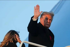 Đầu năm mới, ông Trump kêu gọi 'ngừng đánh cắp' cuộc bầu cử