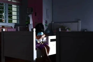 Nhận bản án 1.050 năm tù vì hãm hiếp con gái riêng của vợ