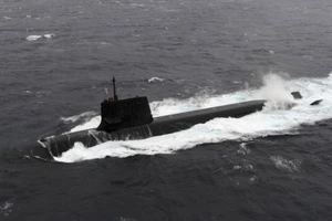 Tàu ngầm Nhật va chạm tàu Hong Kong ở gần đảo Shikoku