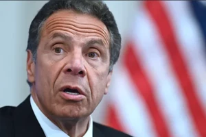 Ông Cuomo xin lỗi về bê bối tình dục, khẳng định không từ chức