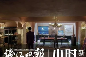 Tá hỏa thấy nhà mình lên phim, nữ chính ngủ trên giường