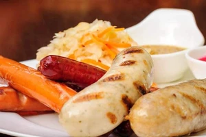 Phá được vụ trộm 9 năm nhờ một miếng xúc xích