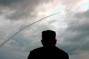 Triều Tiên tiếp tục phóng tên lửa sau khi ông Biden lên tiếng