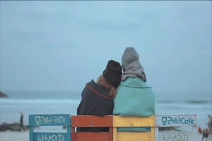 Sơn Tùng bỏ 'lạc trôi' đến Hàn Quốc