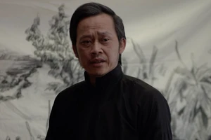 Hoài Linh rớt nước mắt hát Dạ cổ hoài lang