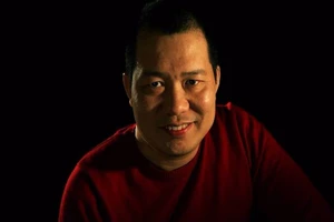 Đạo diễn 'Cha cõng con' bức xúc, trả lại giải Cánh diều