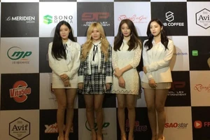 Nhóm T-ara lo lắng vì fan Việt bất chấp nguy hiểm