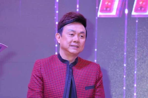 Hơn 20 năm theo hài, Chí Tài vẫn mơ về cây đàn guitar