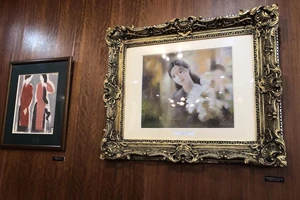 Ngắm kho tàng mỹ thuật hàng trăm tỷ của Trần Hậu Tuấn