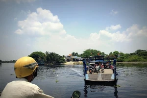 Từ giã đò ngang, những chuyến phà cũng dần xa Sài Gòn