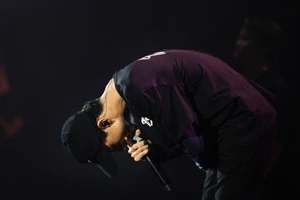 10 năm theo rap, Đen Vâu gập mình cám ơn 5.000 Đồng Âm