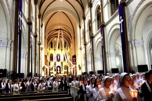 201 giáo xứ ở TP.HCM không tĩnh tâm Mùa Chay vì COVID-19