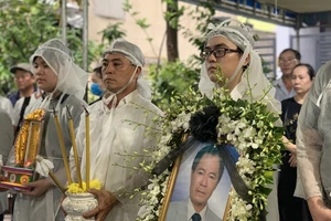 Tiễn đưa nhạc sĩ Vũ Đức Sao Biển ‘về trên bến xa’