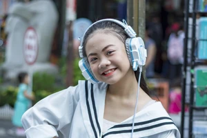 Cô bé F0 hát về Sài Gòn trước khi vào bệnh viện điều trị COVID-19