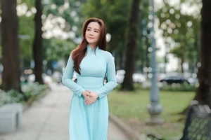 Diễn biến mới nhất vụ bà Phương Hằng bị ca sĩ Vy Oanh kiện