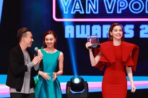 Hồ Ngọc Hà nhận giải Cống hiến ở Giải âm nhạc Yan