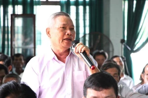 Cử tri chất vấn gay gắt Chủ tịch Quảng Ngãi về dự án của FLC