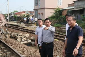 2 tàu hàng tông nhau: Đình chỉ công tác trưởng ga Núi Thành