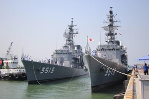 Ngắm đôi tàu huấn luyện Nhật Bản vừa đến Đà Nẵng