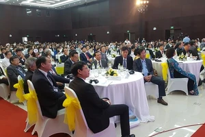 Chai nhựa 'hết cửa' vào các cuộc họp, hội thảo tại Đà Nẵng