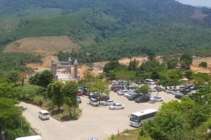 Sau 4 lần vi phạm, DHC Suối Đôi lại thi công không phép