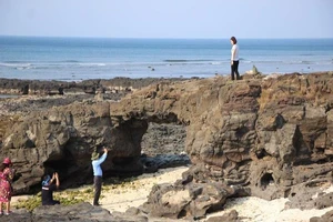 Nỗ lực đưa Lý Sơn - Sa Huỳnh thành Công viên địa chất toàn cầu