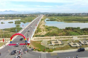 Quảng Ngãi khánh thành cầu mới gần 650 tỉ qua sông Trà Khúc