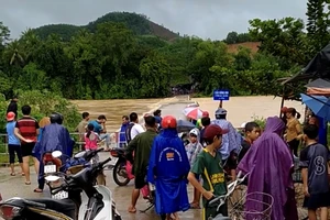 Quảng Ngãi: Mưa bão làm 1 người mất tích, 12 người bị thương