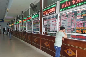 Đà Nẵng: Bến xe giảm khách, ga tàu cháy vé