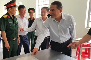 Bí thư Đà Nẵng thị sát nơi cách ly 250 công dân về nước