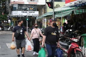 Người Hàn Quốc đổ xô đi gia hạn visa tại Đà Nẵng