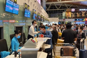 Hoãn khai trương đường bay Viêng Chăn-Đà Nẵng vì COVID-19