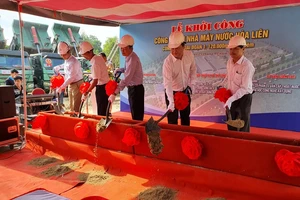 Khởi công nhà máy nước ngàn tỉ sau 2 lần đấu thầu