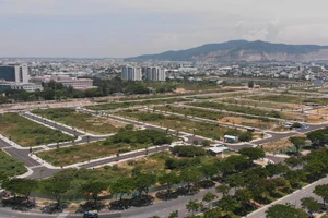 Người dân kéo đến trụ sở đối thoại với Công ty GAIA