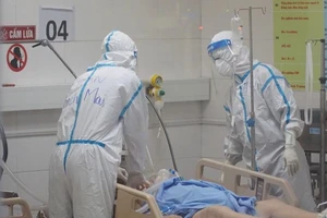 Đà Nẵng xét nghiệm gộp, phát hiện gia đình 5 ca mắc COVID-19