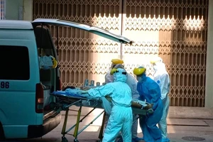 Bệnh nhân 1040 tử vong: Cách ly 1 thôn, hỏa táng thi thể