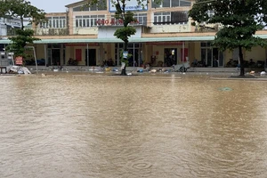 'Rốn lũ' Đại Lộc - Quảng Nam: 1.700 nhà ngập sâu, 1 người chết