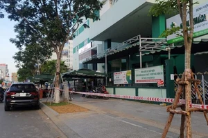 COVID-19: Đà Nẵng dừng tắm biển, đám hiếu, hỉ quá 30 người