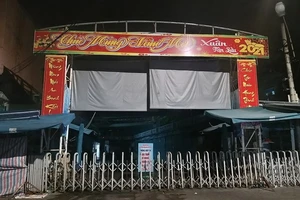 Đà Nẵng đóng cửa chợ Đống Đa vì có ca COVID-19 đến mua sắm