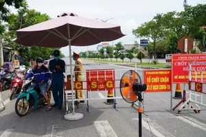 Bí thư Đà Nẵng đề nghị xử lý trách nhiệm chốt kiểm dịch bỏ lọt xe tải từ TP.HCM