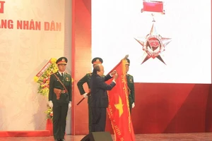 Chủ tịch nước trao danh hiệu Anh hùng Lực lượng vũ trang Nhân dân cho Ban Dân y Khu 5